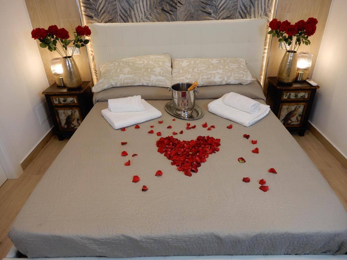 Caserta Royale Suite Zewnętrze zdjęcie