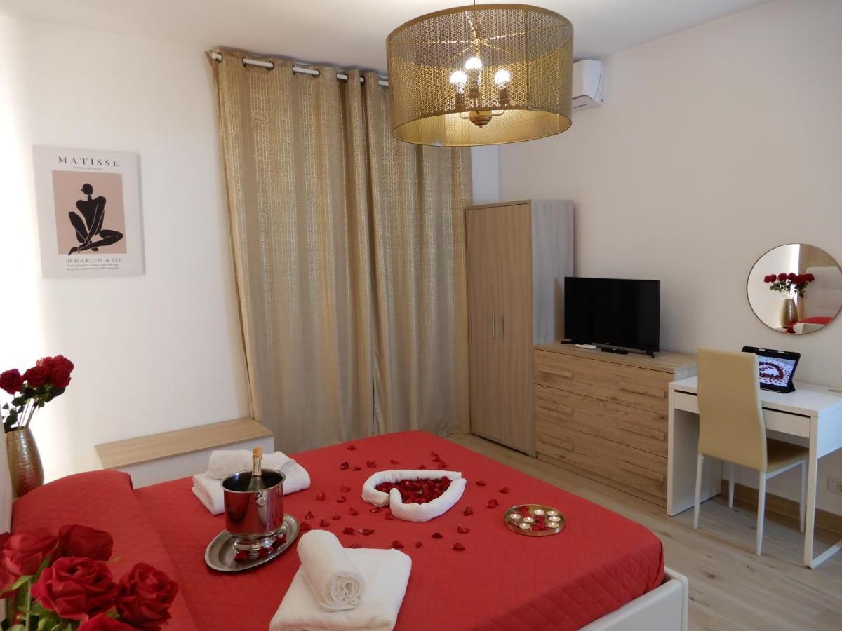 Caserta Royale Suite Zewnętrze zdjęcie