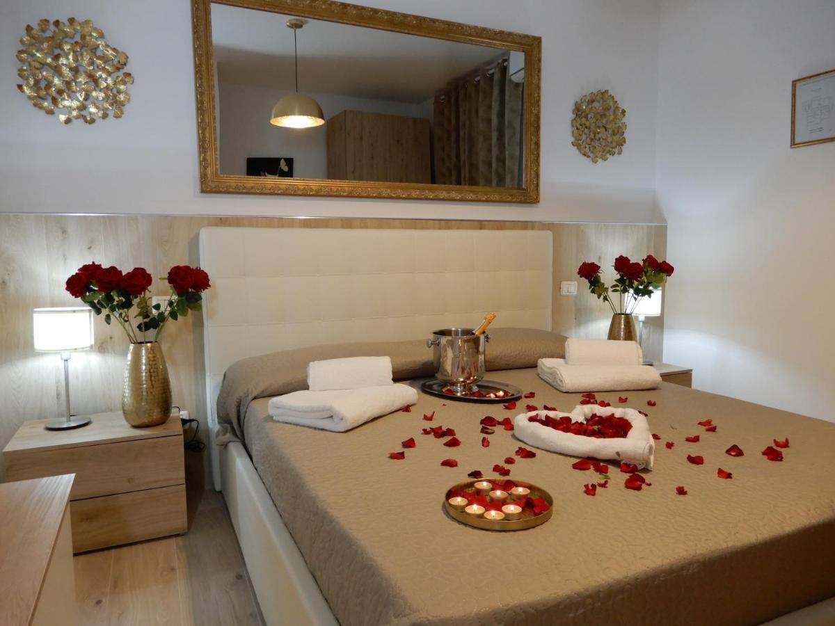 Caserta Royale Suite Zewnętrze zdjęcie